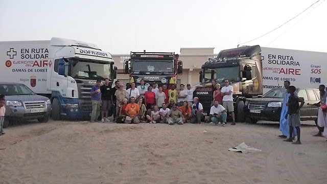 En Ruta Solidaria 2009. 04 octubre. Descarga en Nouakchott - 16