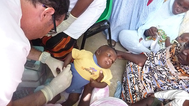 En Ruta Solidaria 2009. 04 octubre. Descarga en Nouakchott - 19