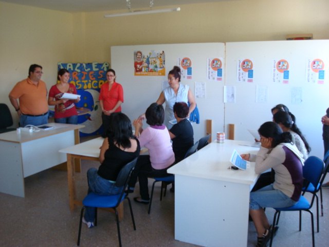 El concejal de Bienestar Social inaugura la nueva temporada del “Taller de Costura”, Foto 2