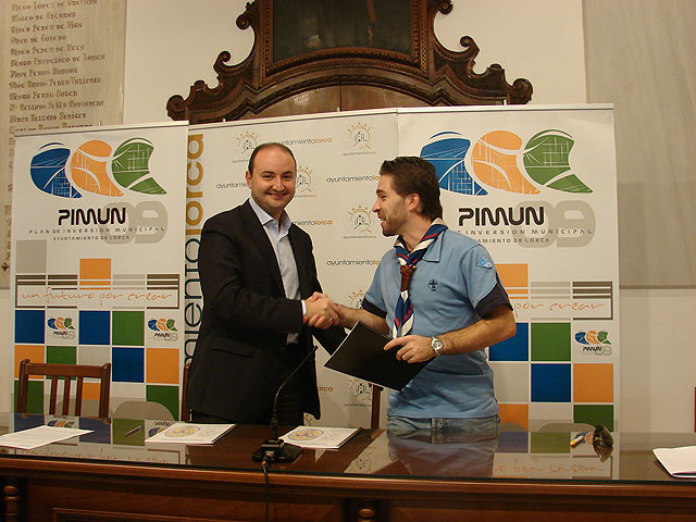 El Ayuntamiento de Lorca firma a través del IMJUVE un convenio de colaboración con el Grupo Scout Ciudad del Sol - 1, Foto 1