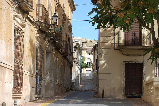 El Ayuntamiento va a instar a la Dirección General de Bellas Artes para que requiera al propietario de la Casa de los Molina - 1, Foto 1