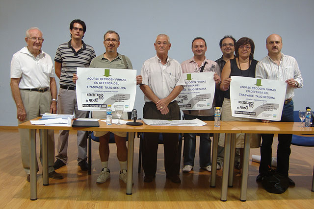 El PSOE de Archena se suma a la iniciativa de recogida de firmas de la plataforma en defensa del trasvase Tajo Segura - 1, Foto 1