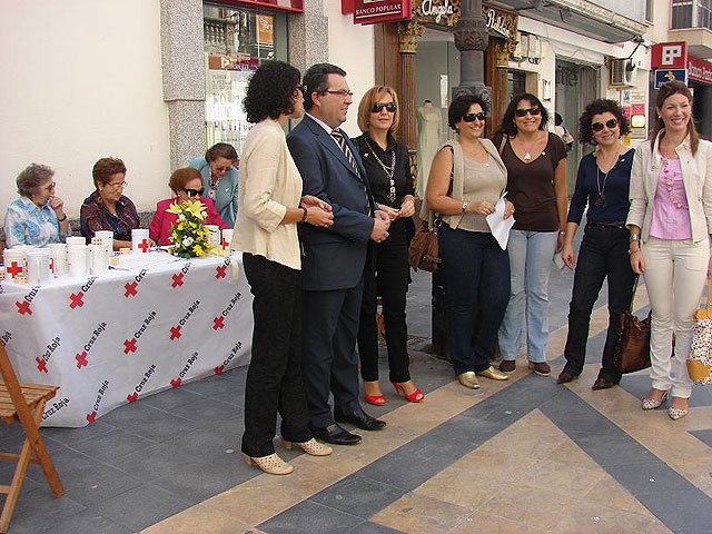 El Ayuntamiento de Lorca respalda a la Cruz Roja en el Día de la Banderita - 1, Foto 1