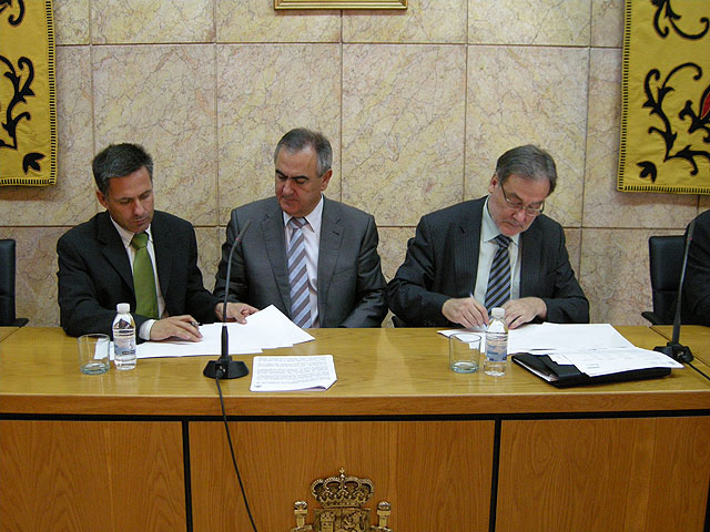 El delegado del Gobierno ofrece al alcalde de Ceutí la apertura de una Oficina del INSS y un acuerdo de colaboración con el SPEE - 1, Foto 1