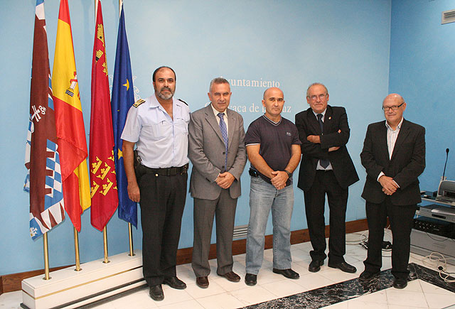 Aranda y Morales reconocen la labor de dos polícias que resultaron heridos en una detención - 1, Foto 1