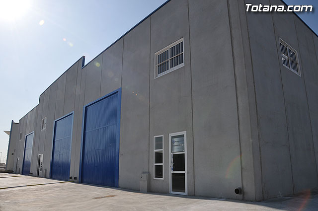 Proinvitosa oferta cuatro naves modulares en el polgono industrial “El Saladar” - 7