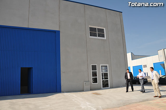 Proinvitosa oferta cuatro naves modulares en el polgono industrial “El Saladar” - 11
