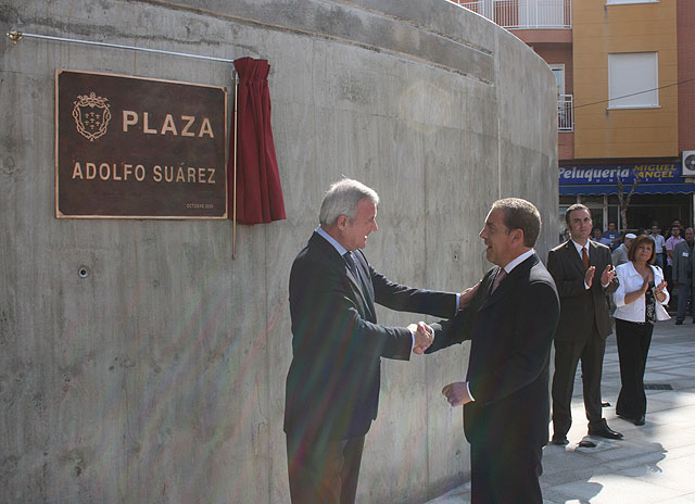 Valcárcel apela al simbolismo de la bandera española como “suma de sentimientos” y de “unión de los españoles” - 3, Foto 3