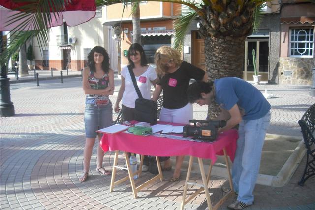 Más de 300 vecinos de Las Torres de Cotillas secundaron el sábado con su firma la Iniciativa Legislativa Popular en defensa del trasvase Tajo-Segura - 2, Foto 2