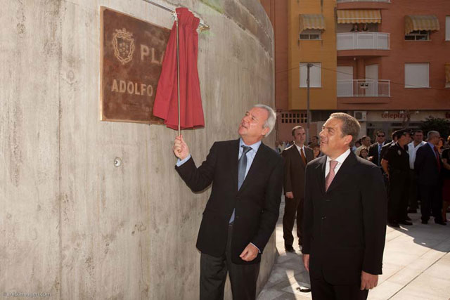 Inauguracin de la plaza de Adolfo Surez y aparcamiento de entrevas en Alcantarilla - 3