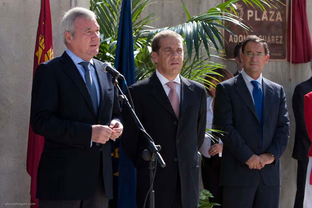 Inauguracin de la plaza de Adolfo Surez y aparcamiento de entrevas en Alcantarilla - 7