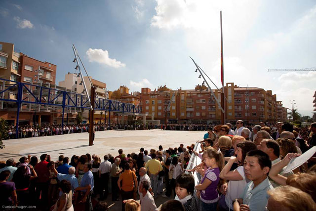 Inauguracin de la plaza de Adolfo Surez y aparcamiento de entrevas en Alcantarilla - 15