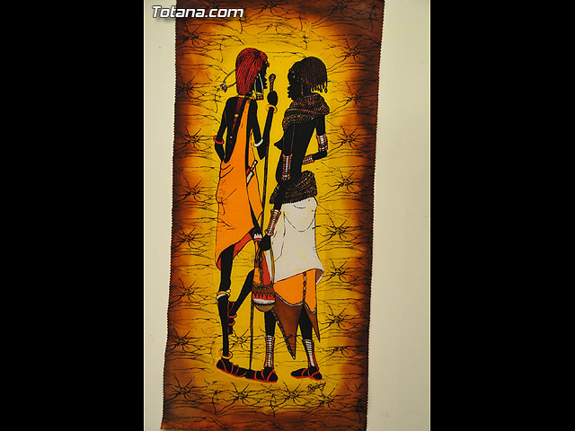 La concejal de Cultura inaugura la exposicin misionera y venta de artesana de las hermanas misioneras combonianas - 54