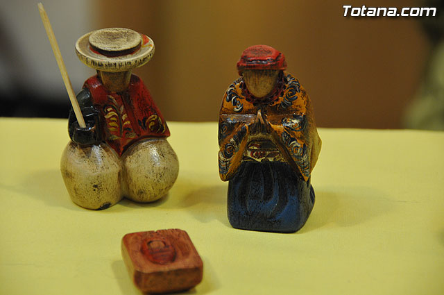 La concejal de Cultura inaugura la exposicin misionera y venta de artesana de las hermanas misioneras combonianas - 58