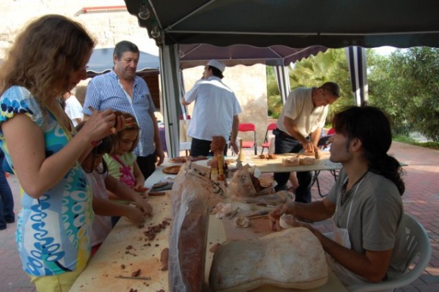 La Torre del Obispo de El Paraje acogió un mercado artesanal - 1, Foto 1