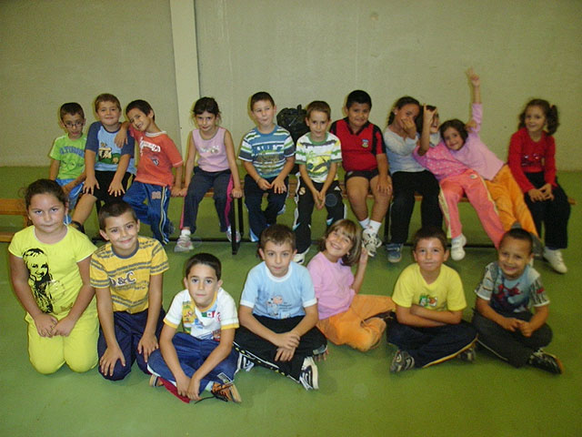 La concejalía de Deportes pone en marcha el Programa de Deporte Escolar en los centros de enseñanza primaria de Totana, Foto 1
