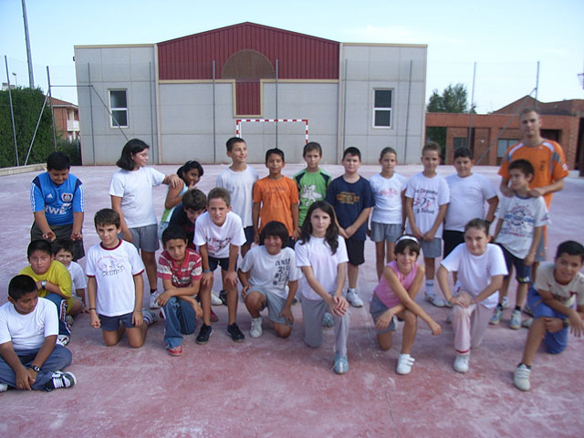 La concejalía de Deportes pone en marcha el Programa de Deporte Escolar en los centros de enseñanza primaria de Totana, Foto 3