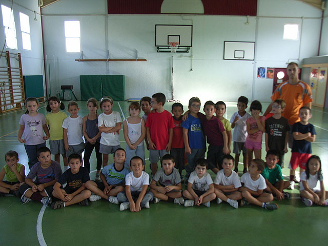 La concejalía de Deportes pone en marcha el Programa de Deporte Escolar en los centros de enseñanza primaria de Totana, Foto 4