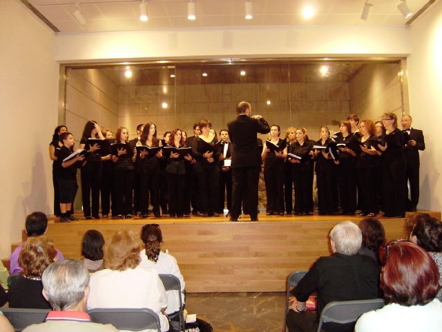 Más de 2.000 personas visitan el Teatro Romano durante el puente - 1, Foto 1
