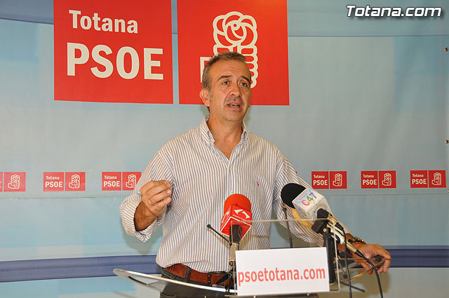 El Secretario General de los socialistas de Totana, Juan Fco. Otálora, en una foto de archivo / Totana.com, Foto 4