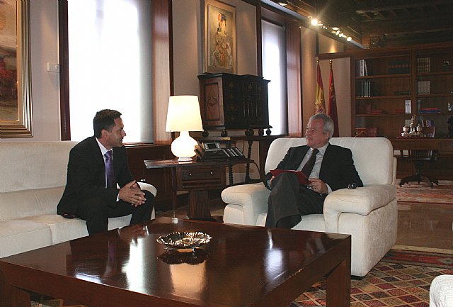 Valcárcel recibe al alcalde de Ceutí - 2, Foto 2