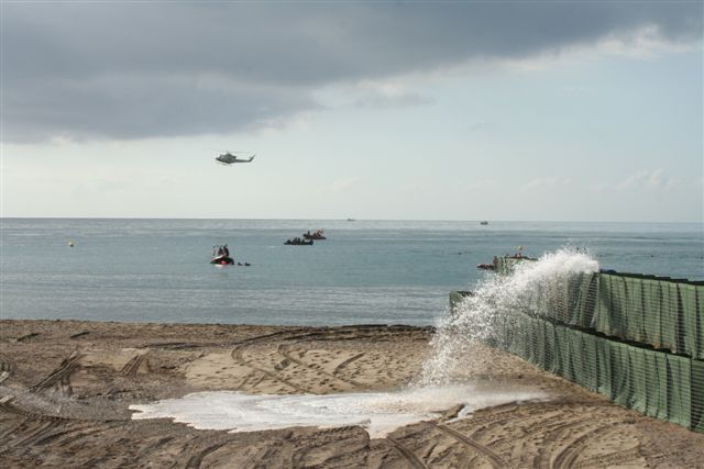 Un momento del ejercicio de rescate en el mar, Foto 2
