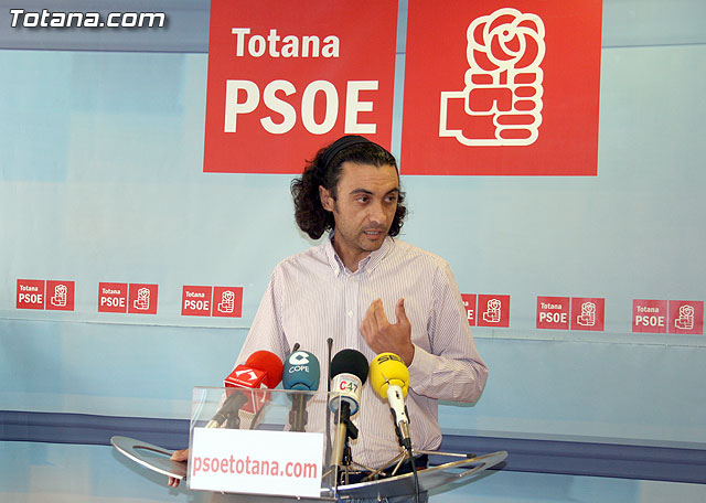 Martínez Usero: “en Totana nos gastamos en altos mandos de Policía Local más de 20 millones de pesetas al año” - 1, Foto 1