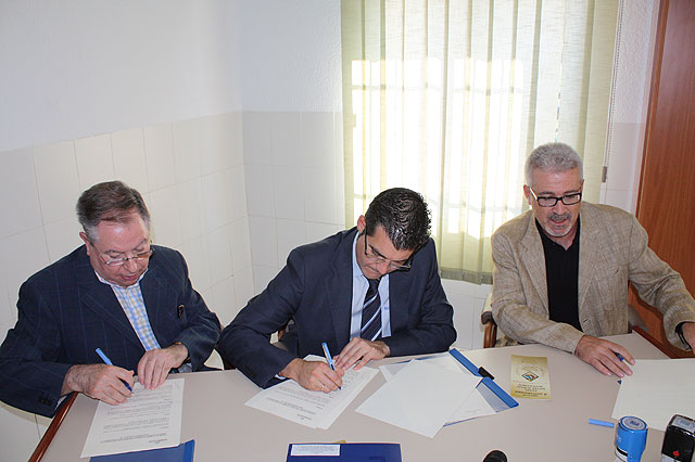 El Ayuntamiento de Torre-Pacheco firma un convenio con la Asociación ADA+-HI - 1, Foto 1