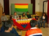 Técnicos del Servicio Municipal de Inmigración de la concejalía de Bienestar Social participan en una charla informativa con la cónsul de Bolivia