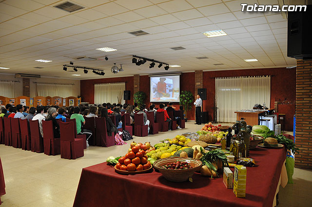 Más de cien alumnos de varios centros educativos participan en la charla-degustación de productos ecológicos - 1, Foto 1