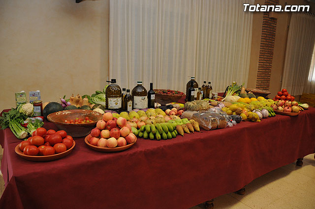 Ms de cien alumnos de varios centros educativos participan en la charla-degustacin de productos ecolgicos - 8