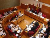 El Pleno de Lorca respalda la propuesta del Equipo de Gobierno Local para bajar el sello del coche y congelar el resto de impuestos municipales