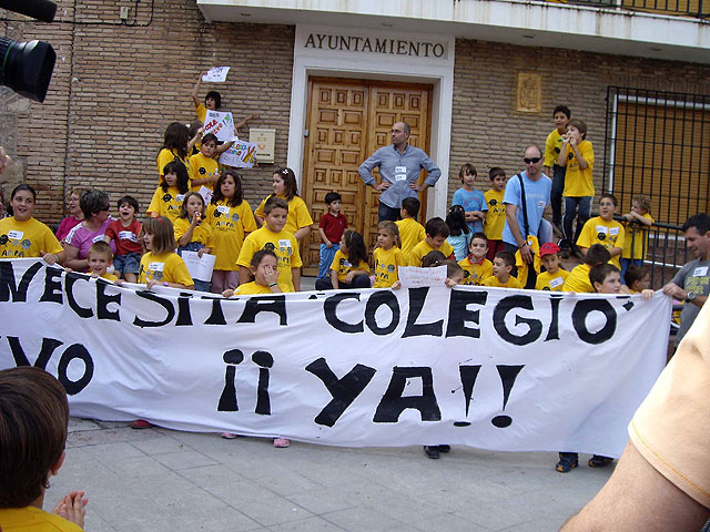 La agrupación socialista de Librilla agradece a los vecinos el gran respaldo mostrado hoy en la reivindicación del nuevo colegio - 3, Foto 3