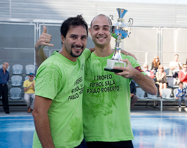 Paulo Roberto homenajeado por los vecinos de Santa Mar�a de Gracia - 10