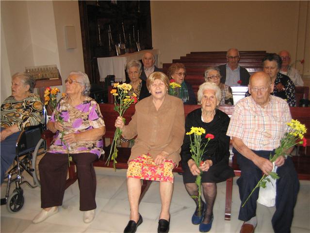 Los ususarios del Servicio de Estancias Diurnas del Centro Municipal de Personas Mayores celebran, como todos los años, el día del Pilar - 2, Foto 2