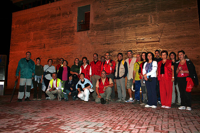Los alguaceños participan en la IV Ruta Senderista Noctura Torre Vieja - 1, Foto 1