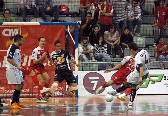 ElPozo Murcia afianza su liderato ante el Reale Cartagena - 1