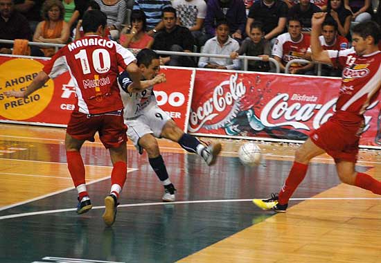 ElPozo Murcia afianza su liderato ante el Reale Cartagena - 7