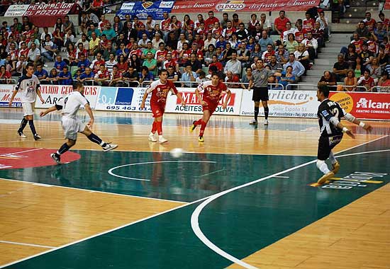 ElPozo Murcia afianza su liderato ante el Reale Cartagena - 8