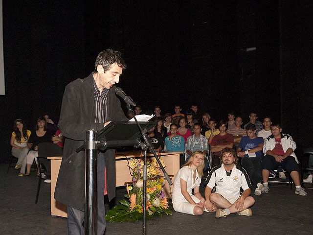 Pérez Reverte busca en los jóvenes el futuro de la sociedad - 2, Foto 2