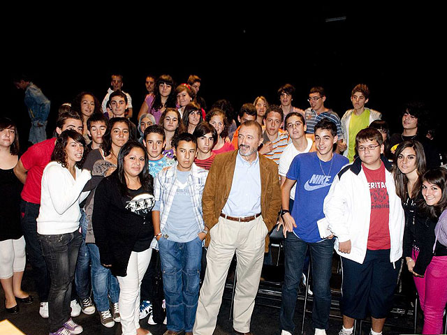 Pérez Reverte busca en los jóvenes el futuro de la sociedad - 4, Foto 4