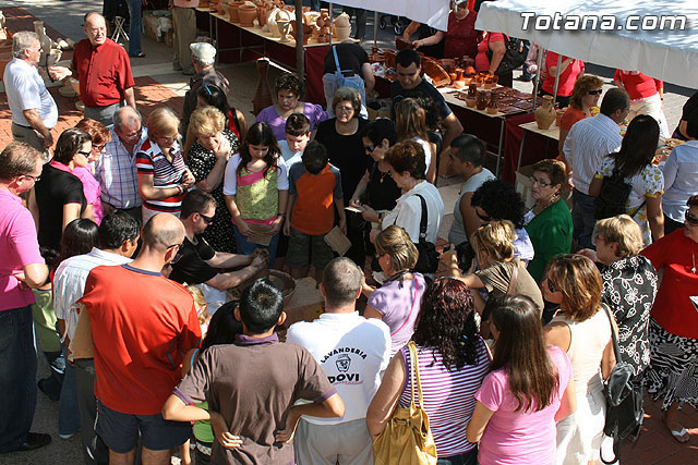 El otoño se asoma al mercadillo artesano de La Santa con sus productos más típicos este domingo 25 de octubre, Foto 1