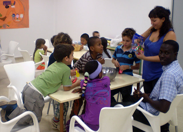 El centro cívico barrio del Carmen torreño, pleno de actividad - 3, Foto 3