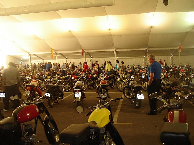 El parque Almansa acoge este fin de semana la II Exposición y mercadillo de motos antiguas - 1, Foto 1