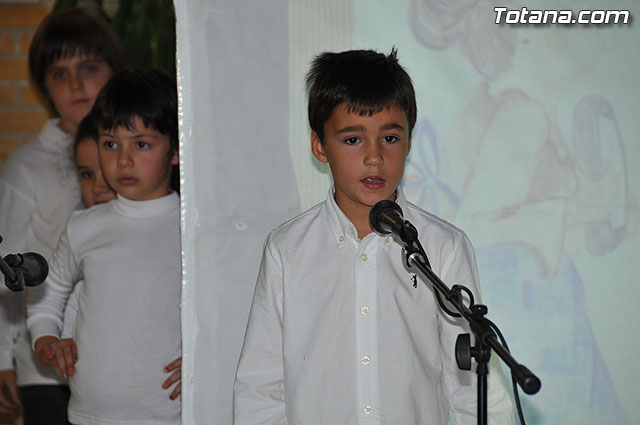 El colegio “Tierno Galvn” inaugura la nueva biblioteca del centro recordando el Quijote de La Mancha - 12