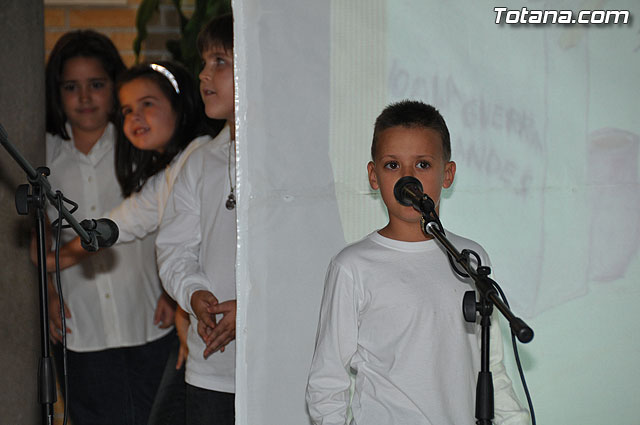 El colegio “Tierno Galvn” inaugura la nueva biblioteca del centro recordando el Quijote de La Mancha - 17