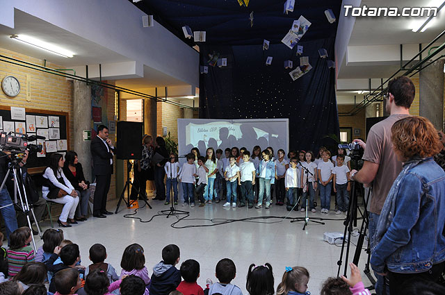 El colegio “Tierno Galvn” inaugura la nueva biblioteca del centro recordando el Quijote de La Mancha - 35