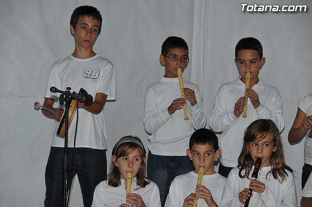 El colegio “Tierno Galvn” inaugura la nueva biblioteca del centro recordando el Quijote de La Mancha - 51