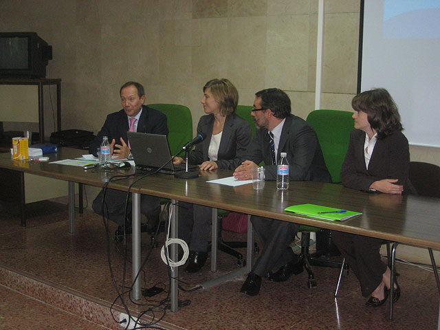 Murcia, el primer municipio de España en adherirse a la acreditación telemática del sello del coche - 2, Foto 2