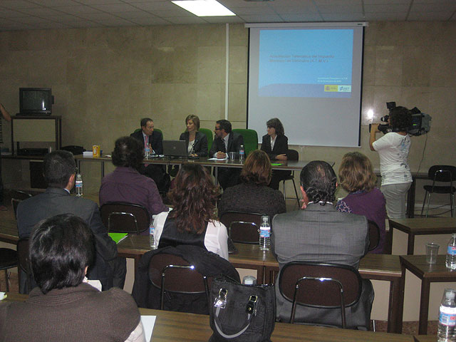 Murcia, el primer municipio de España en adherirse a la acreditación telemática del sello del coche - 3, Foto 3